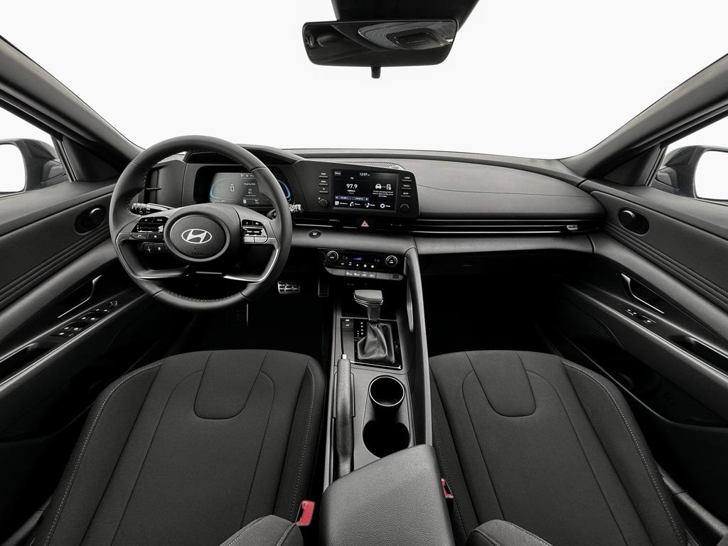 2025 Hyundai Elantra SEL Sport photo 12