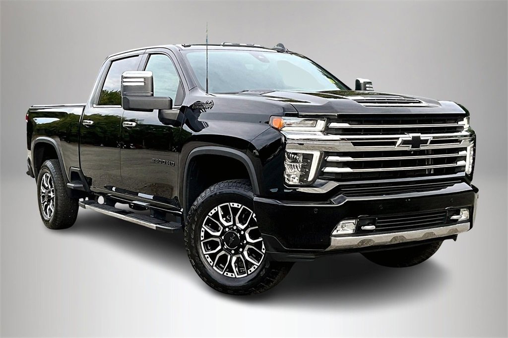 2022 Chevrolet Silverado 2500HD High Country's photo