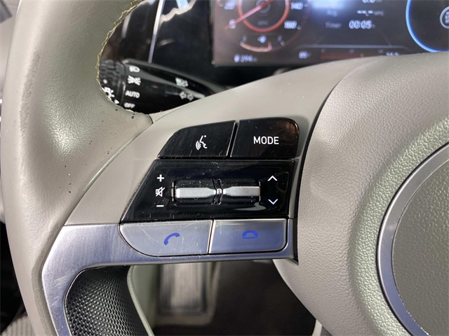 2022 Hyundai Elantra SEL photo 16