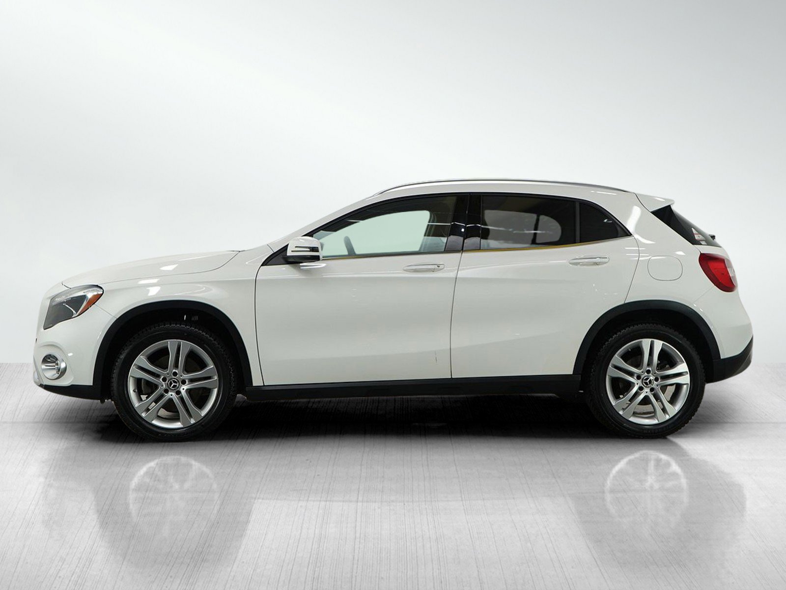 Used 2019 Mercedes-Benz GLA-Class GLA250 with VIN WDCTG4GB6KU016247 for sale in Bloomington, Minnesota