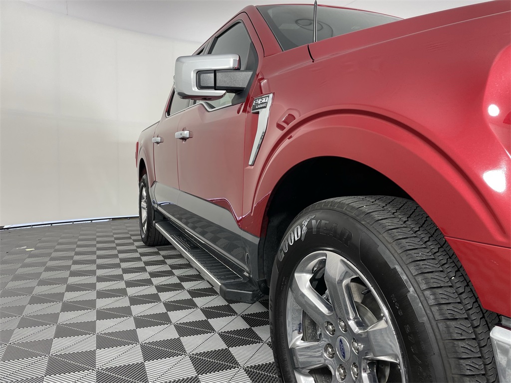 2023 Ford F-150 Lariat photo 11