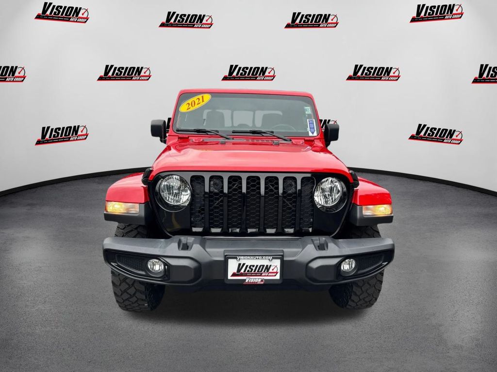 2021 Jeep Gladiator Sport photo 2