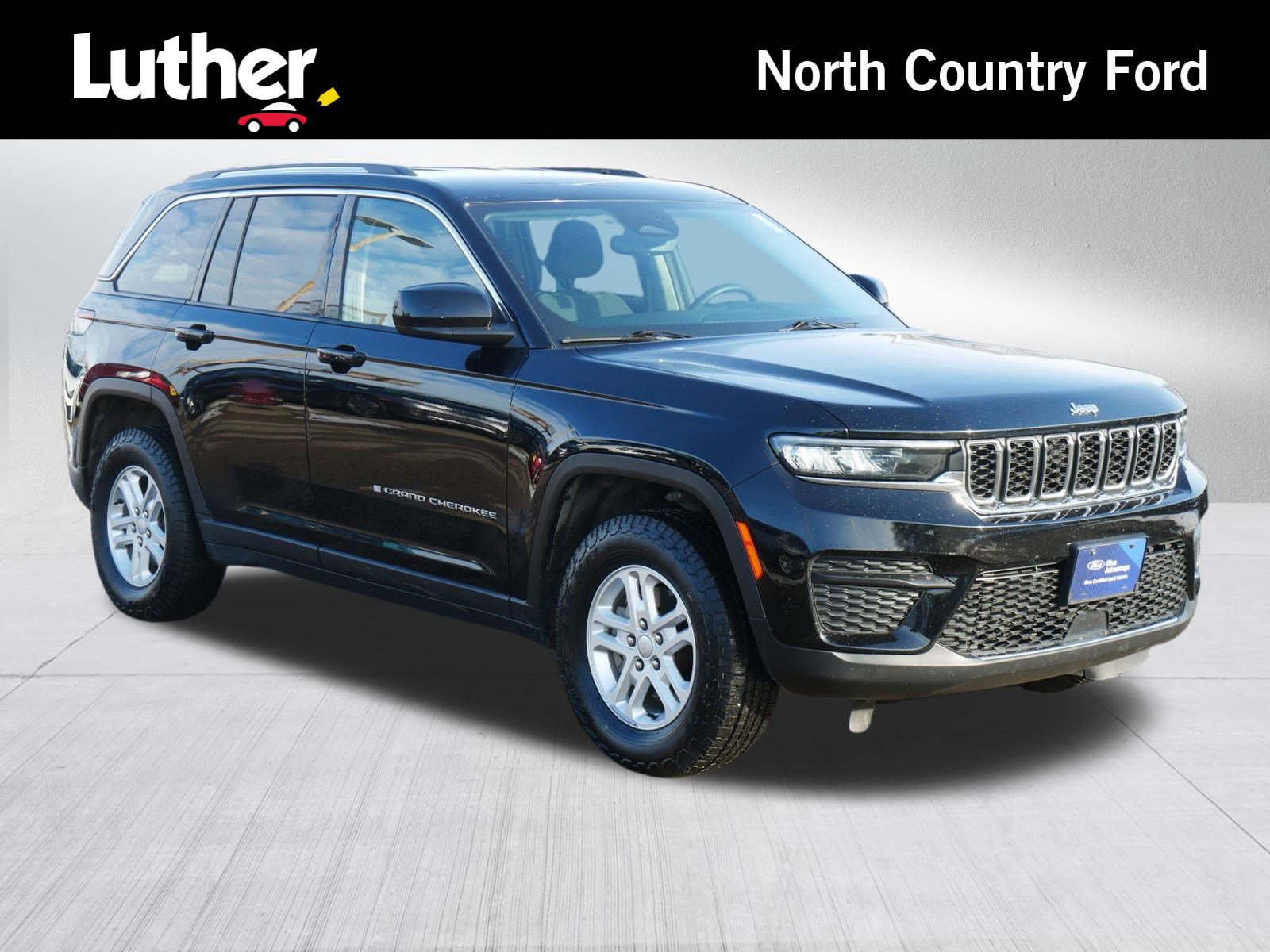 2023 Jeep Grand Cherokee Laredo's photo