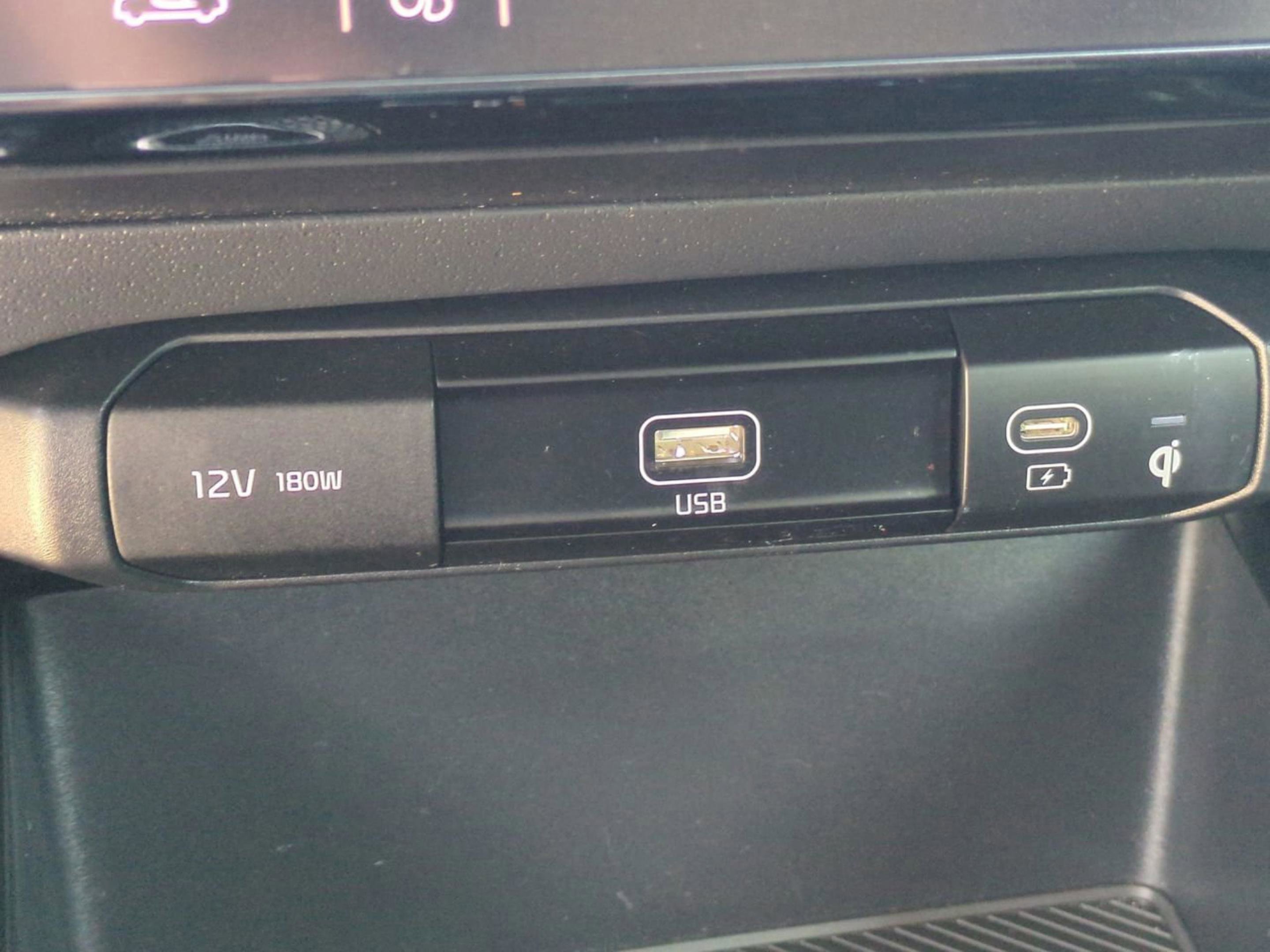 2023 Kia Niro EX Touring photo 25