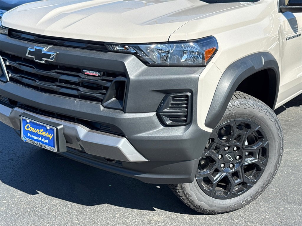 2026 Chevrolet Colorado Trail Boss photo 3