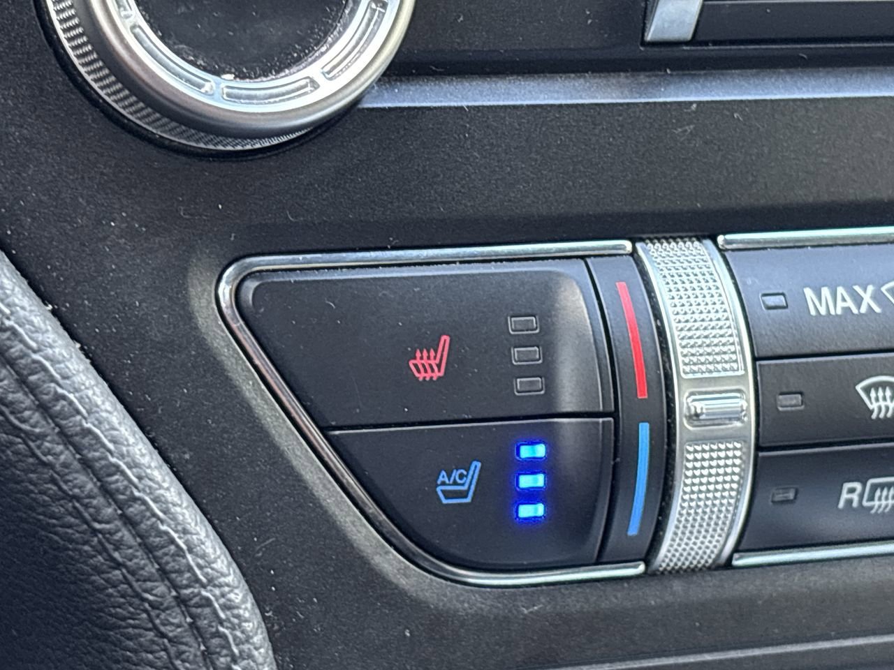 2023 Ford Mustang EcoBoost Premium photo 23