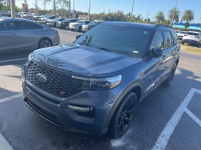 2021 Ford Explorer ST's photo