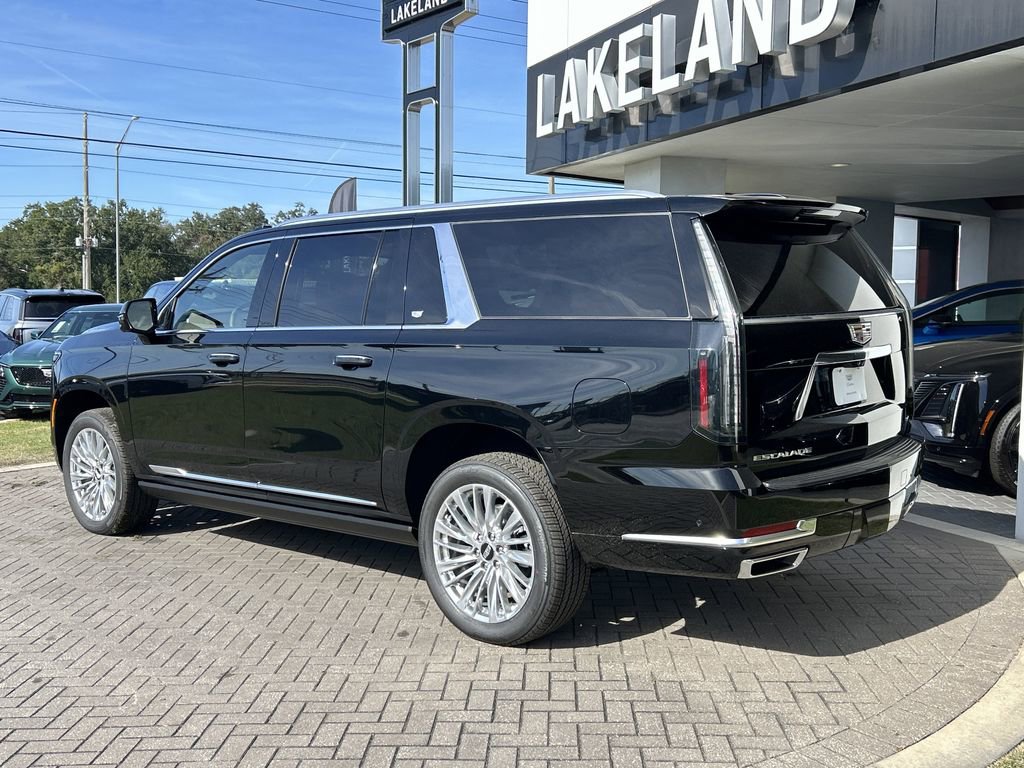 2026 Cadillac Escalade ESV Luxury photo 3