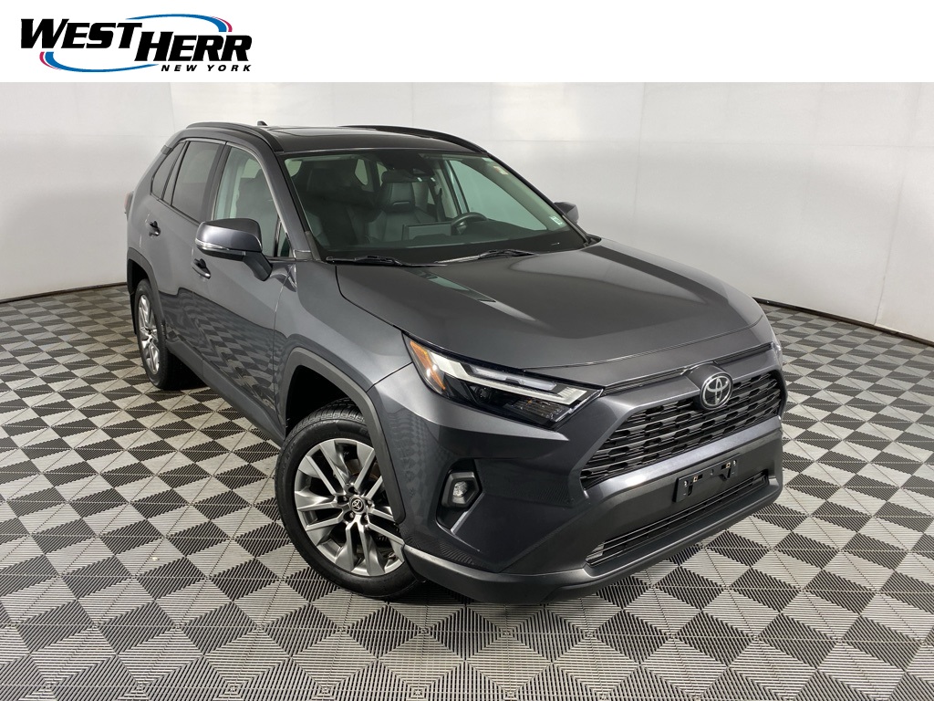 2022 Toyota RAV4 XLE Premium