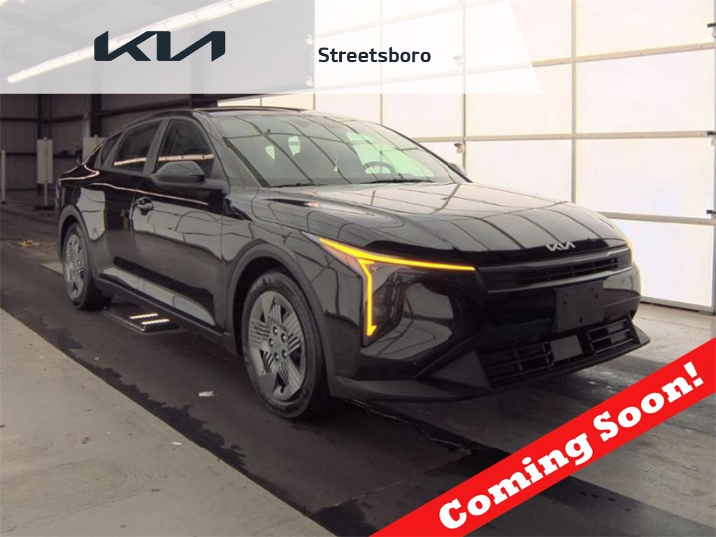 2025 Kia K4 LX's photo