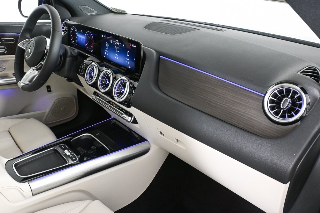2026 Mercedes Benz GLA 250 photo 19