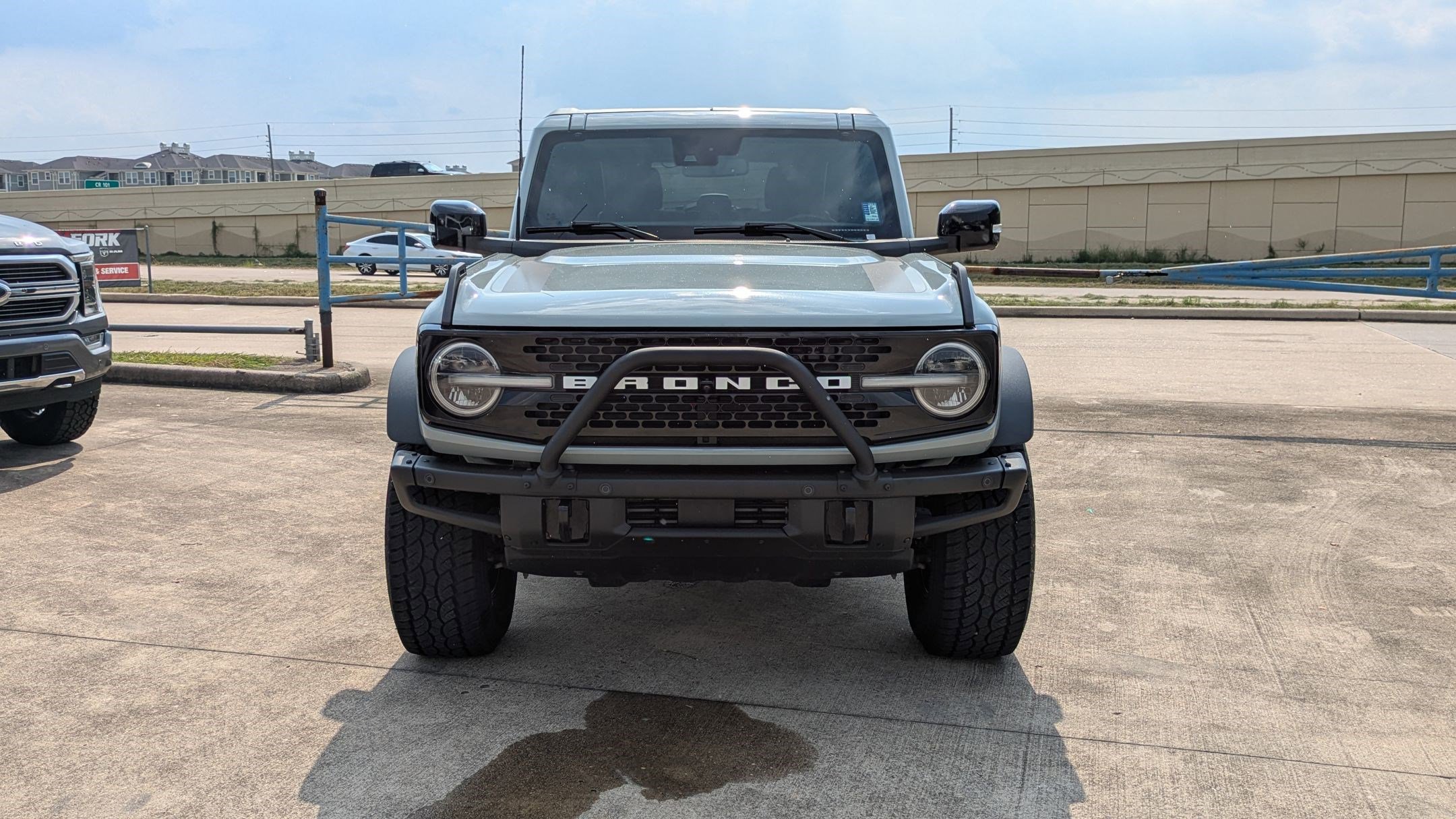 2021 Ford Bronco First Edition photo 15