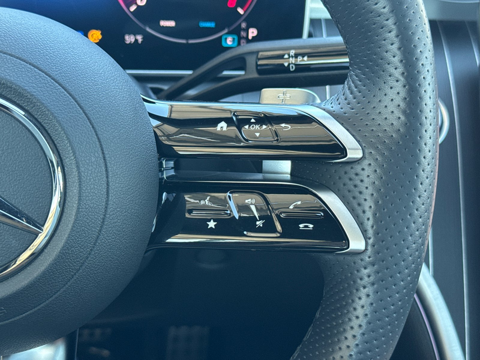 2025 Mercedes Benz C 300 photo 28