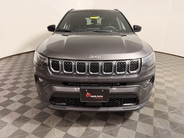 Certified 2023 Jeep Compass Latitude Lux with VIN 3C4NJDFN6PT509567 for sale in Shakopee, Minnesota