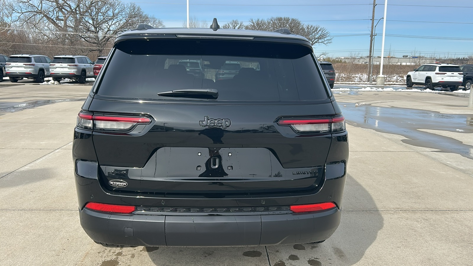 2025 Jeep Grand Cherokee Limited photo 4