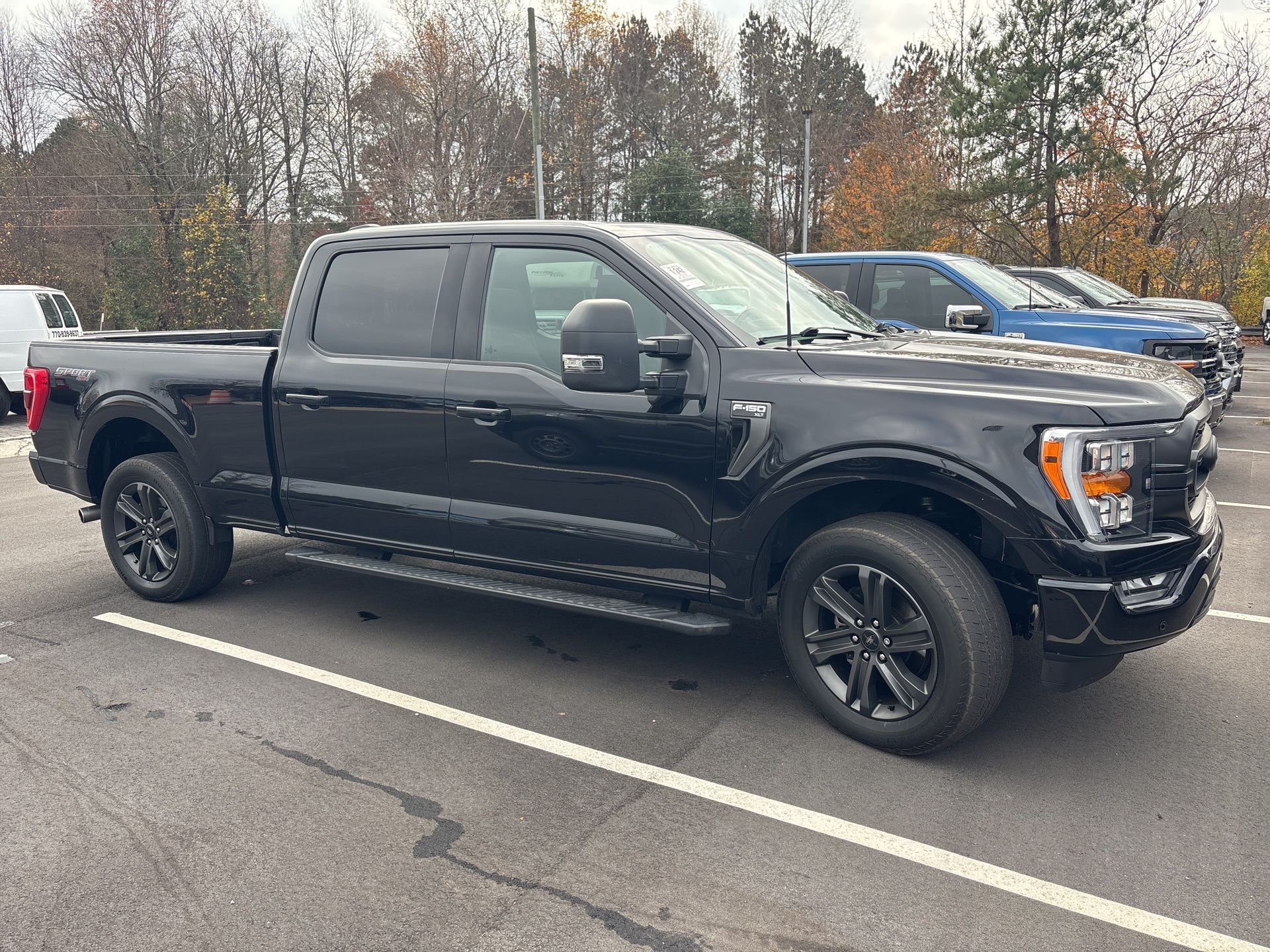 2023 Ford F-150 XLT photo 2