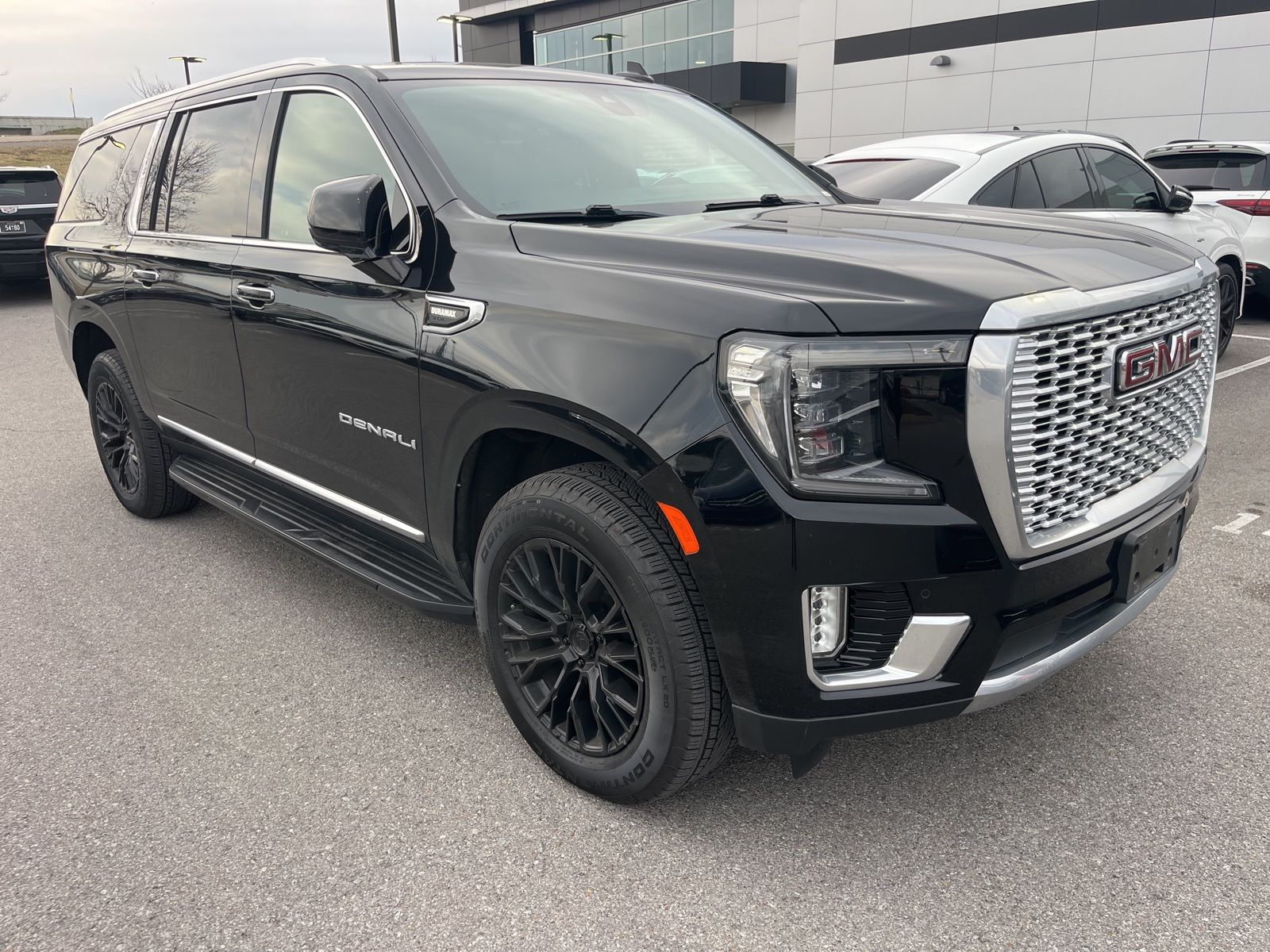 2022 GMC Yukon Denali's photo