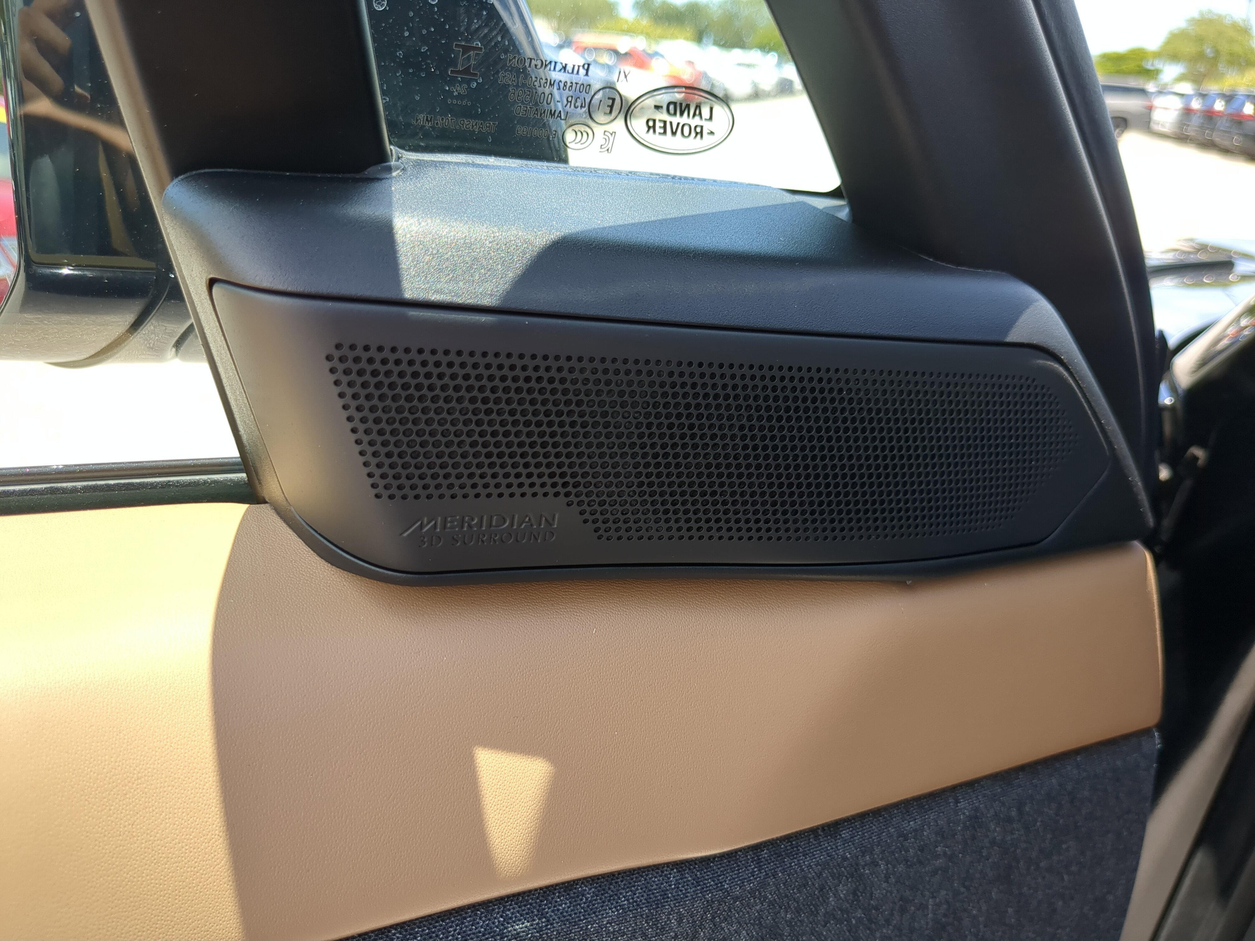 2025 Land Rover Range Rover Sport SE photo 12