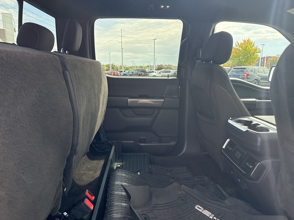 2022 Ford F-150 XLT photo 22