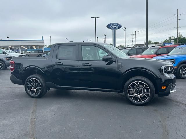 2025 Ford Maverick Lariat photo 12