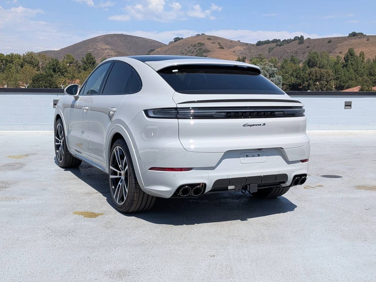 2026 Porsche Cayenne Coupe S photo 2