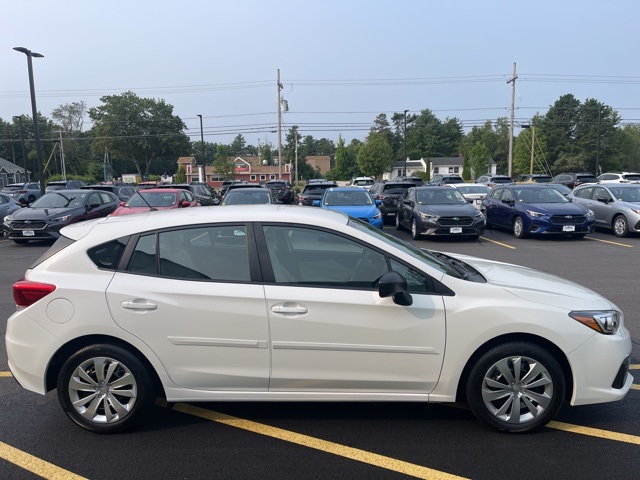 2023 Subaru Impreza Base photo 4