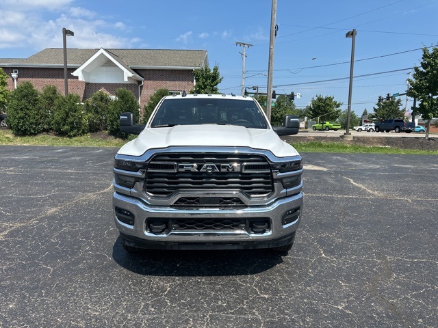 2025 Ram 2500 Tradesman photo 3