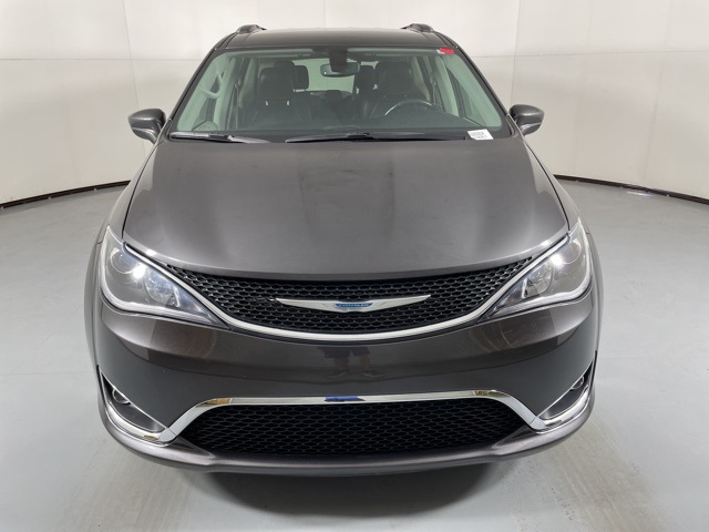 2020 Chrysler Pacifica Hybrid Touring L photo 3