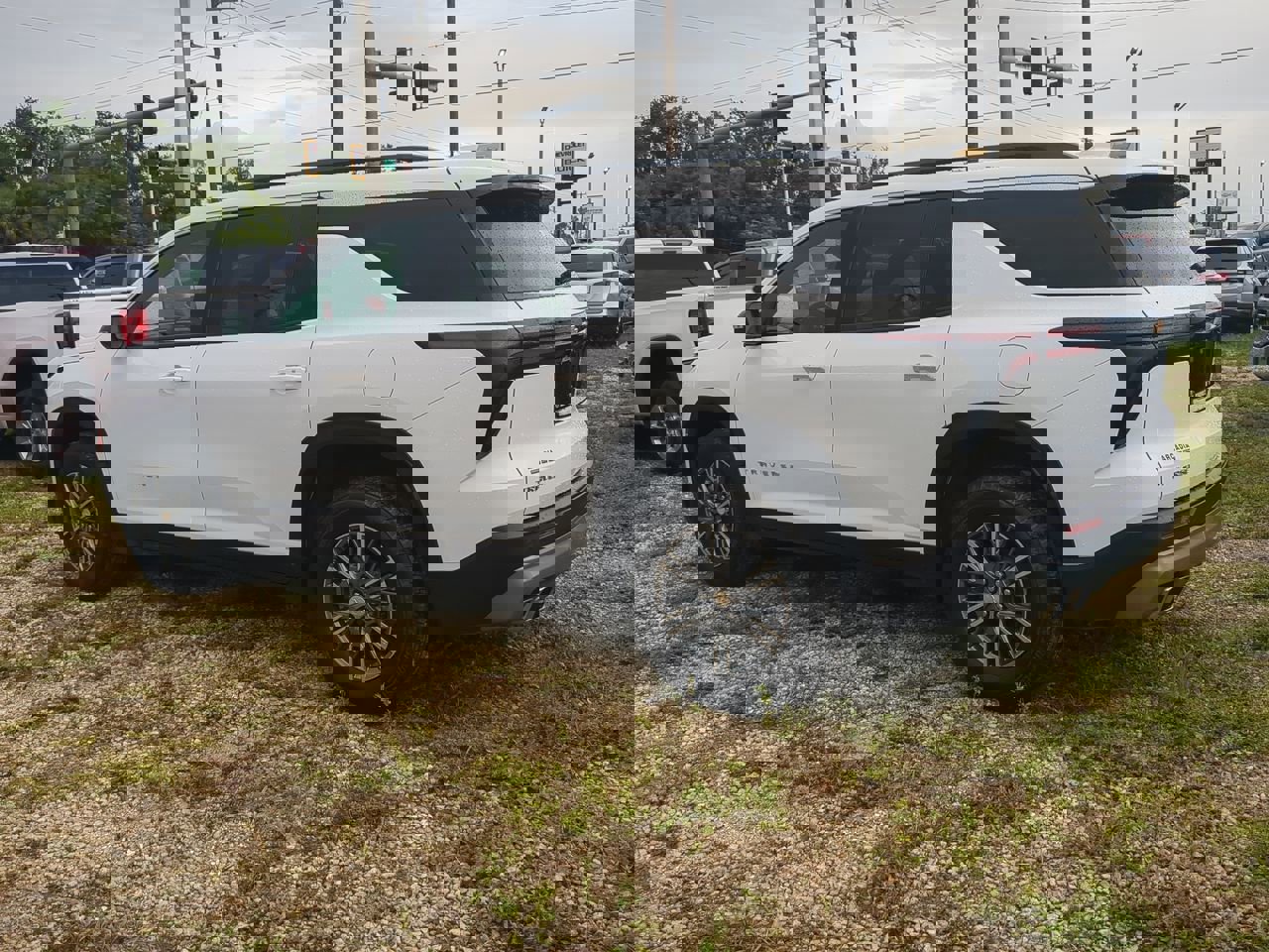 2025 Chevrolet Traverse photo 4