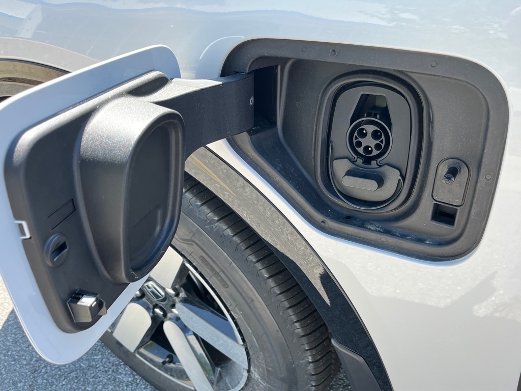 2025 Honda Prologue Touring photo 4