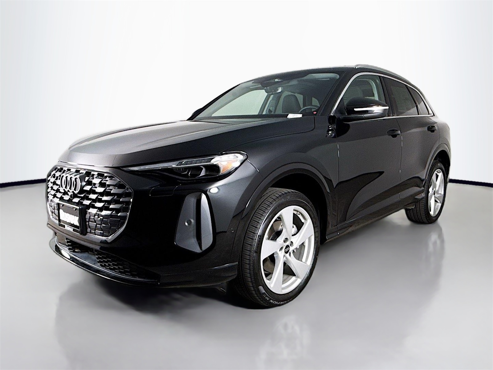 2025 Audi Q5 2.0T Premium Plus photo 3