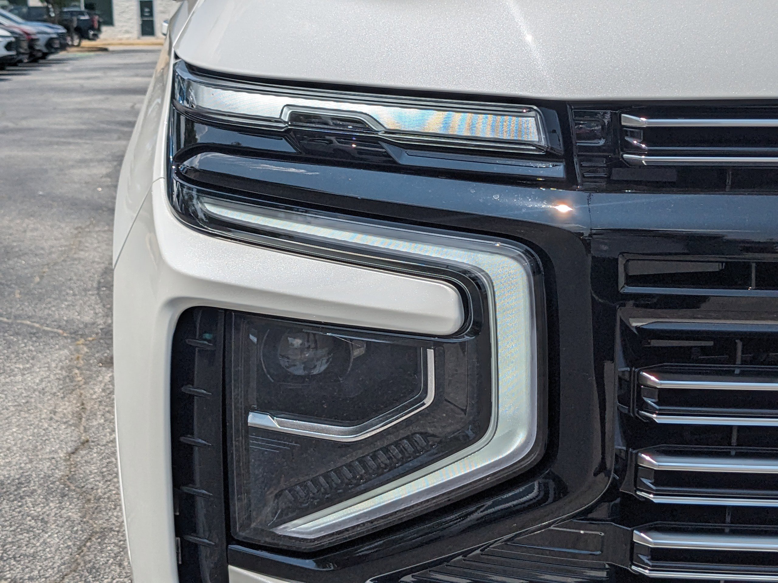 2025 Chevrolet Tahoe High Country photo 8