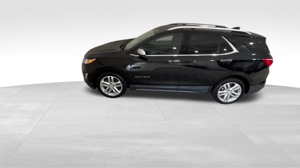 2019 Chevrolet Equinox Premier photo 2