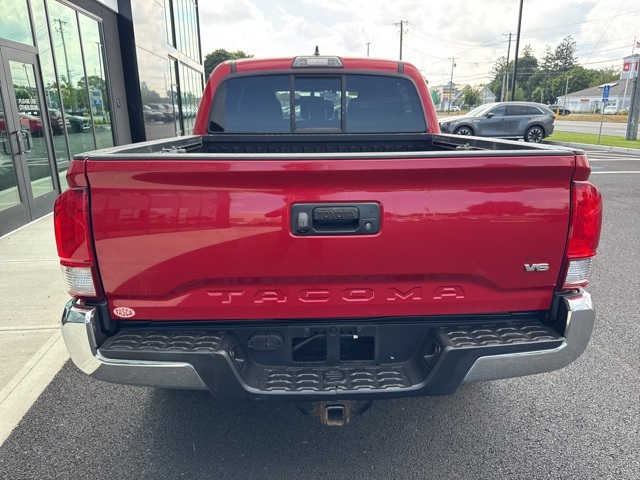 2016 Toyota Tacoma TRD Off-Road V6 photo 4