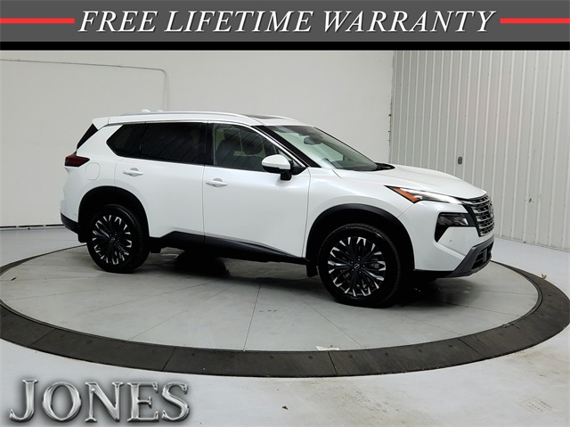 2025 Nissan Rogue SL's photo