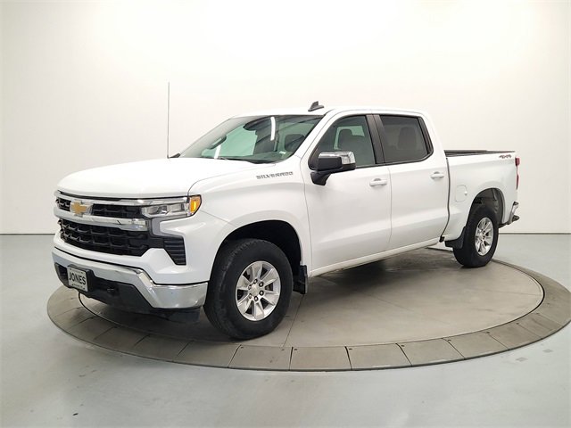 2023 Chevrolet Silverado 1500 LT photo 3