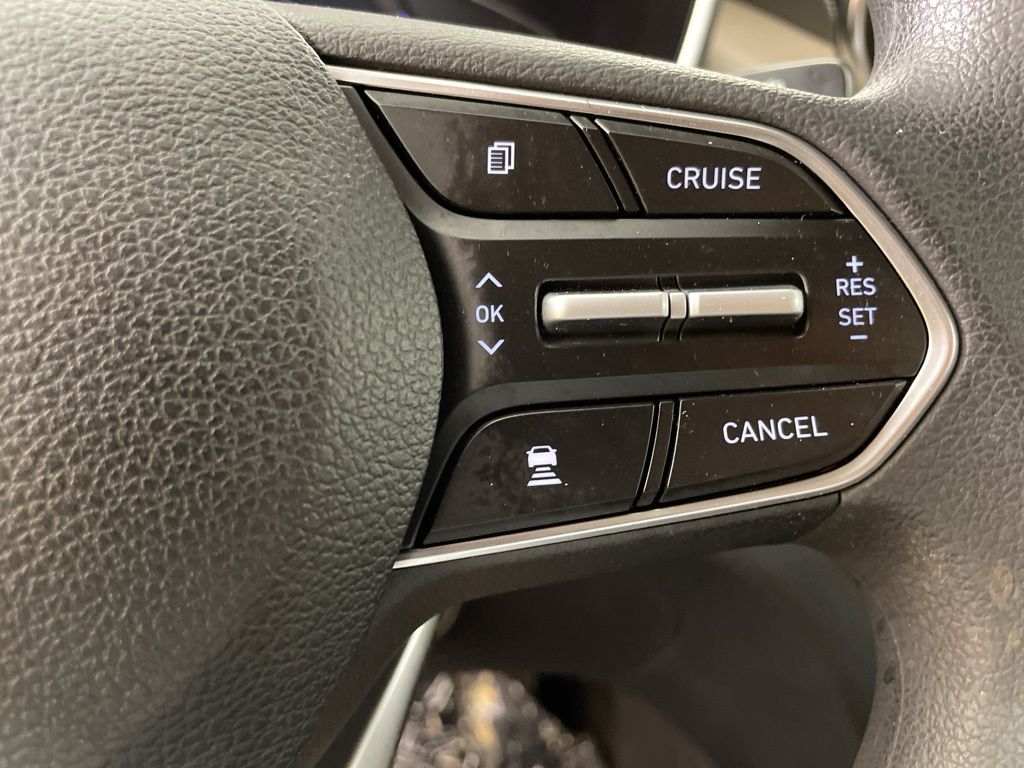 2020 Hyundai Santa Fe SEL photo 25