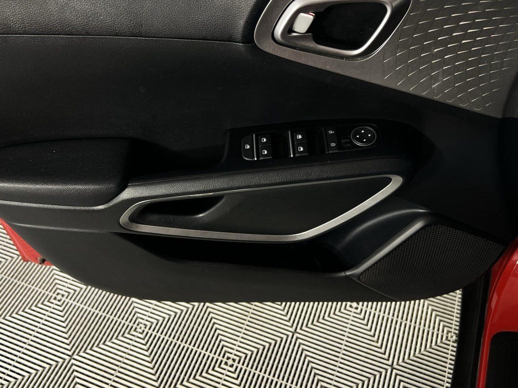 2023 Kia Soul LX photo 15