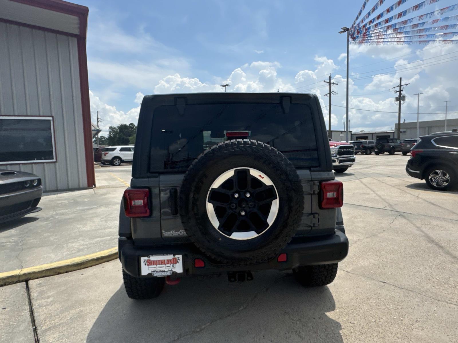 2021 Jeep Wrangler Unlimited Rubicon photo 2