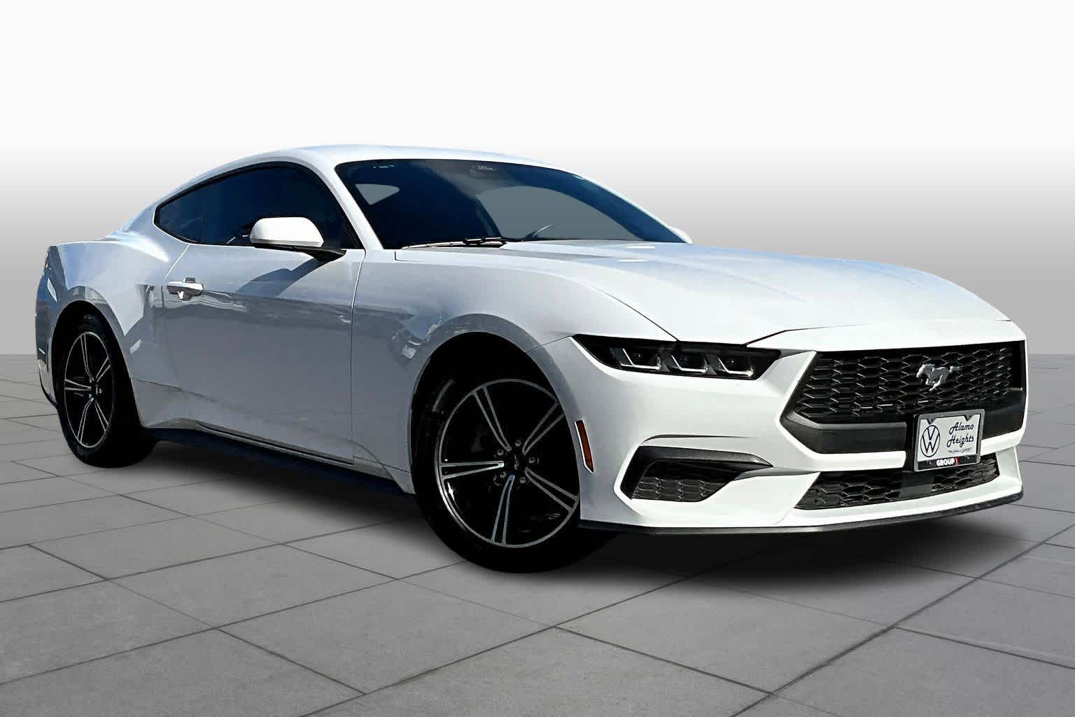 2024 Ford Mustang EcoBoost photo 2