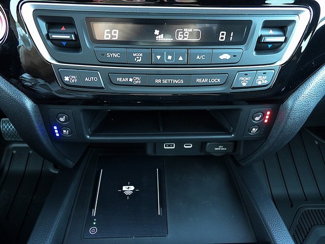 2025 Honda Ridgeline Black Edition photo 32