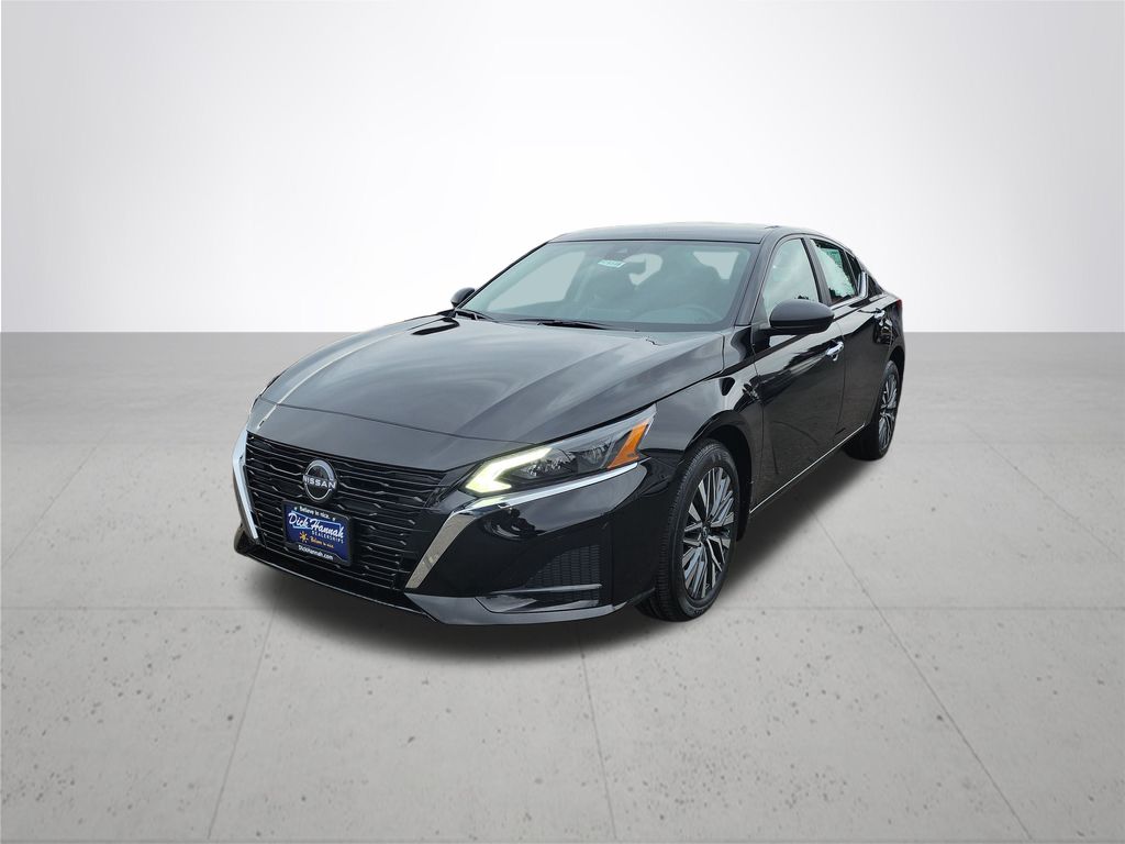 2025 Nissan Altima 2.5 SV photo 2