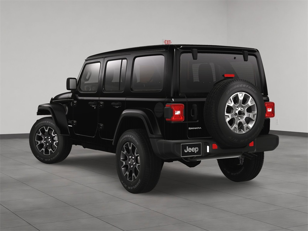 2025 Jeep Wrangler Sahara photo 4
