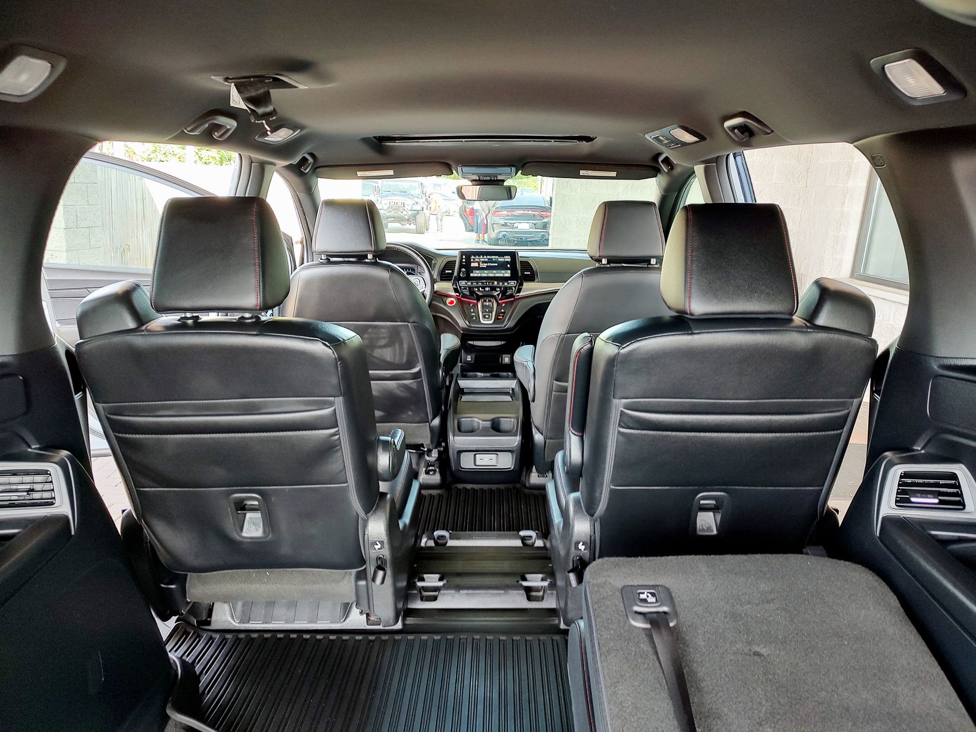 2024 Honda Odyssey Sport photo 8