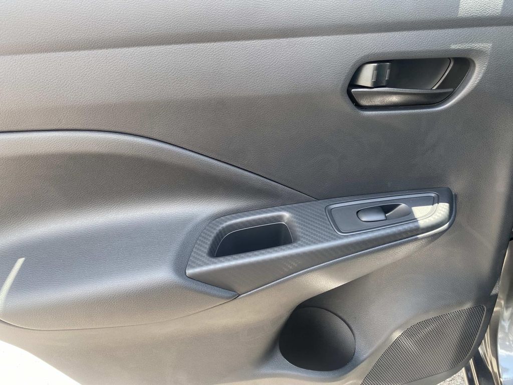 2025 Nissan Versa S photo 10