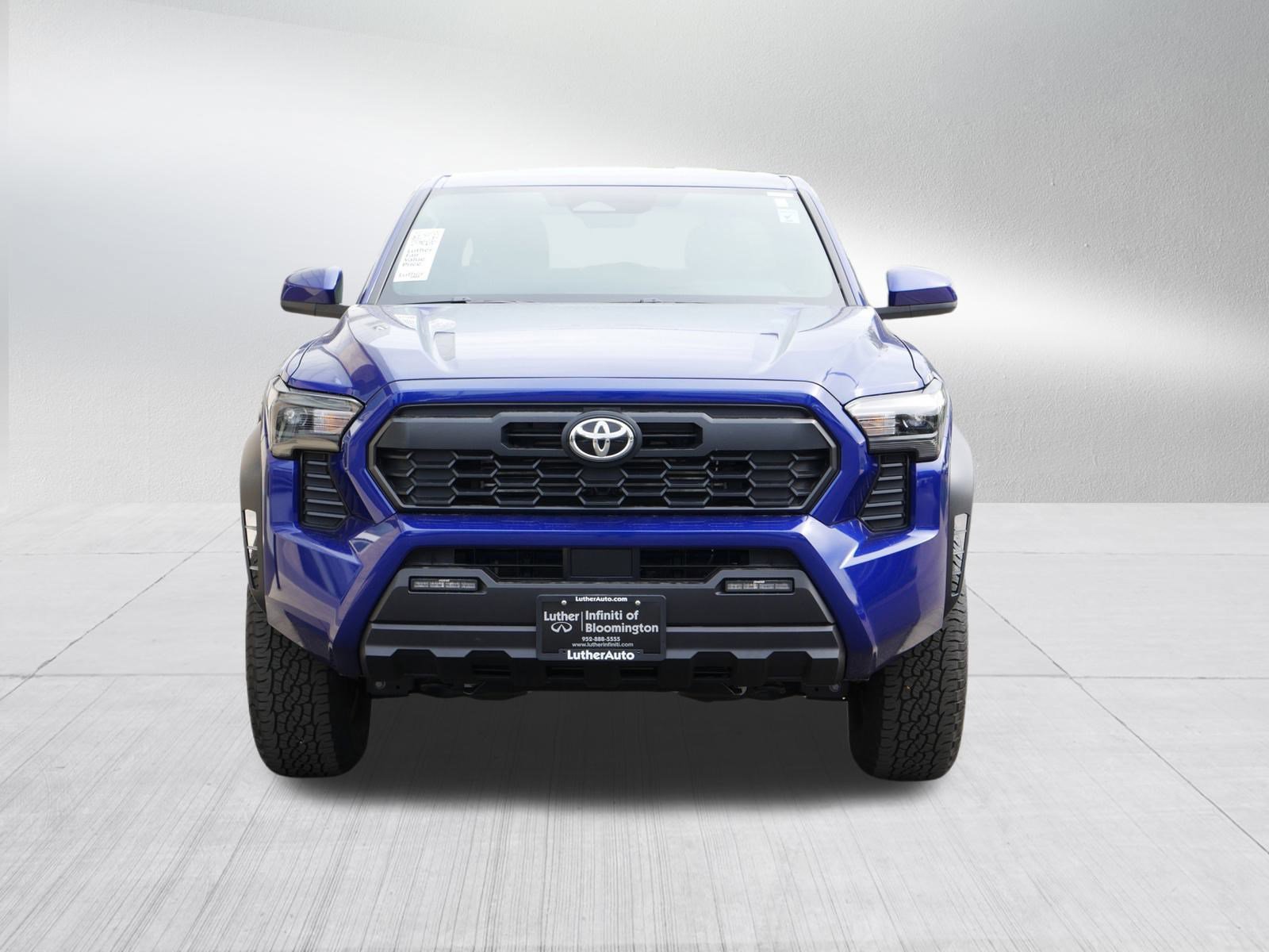 2025 Toyota Tacoma TRD photo 2