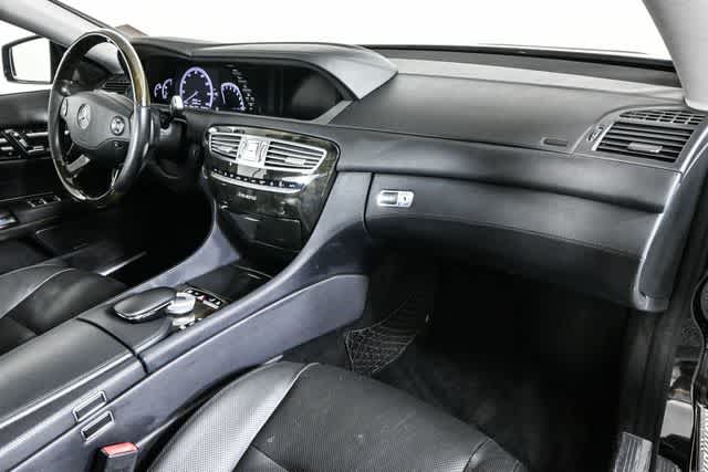 2010 Mercedes Benz CL 550 4MATIC photo 22