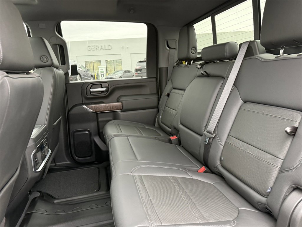 2021 GMC SIERRA - Image 32