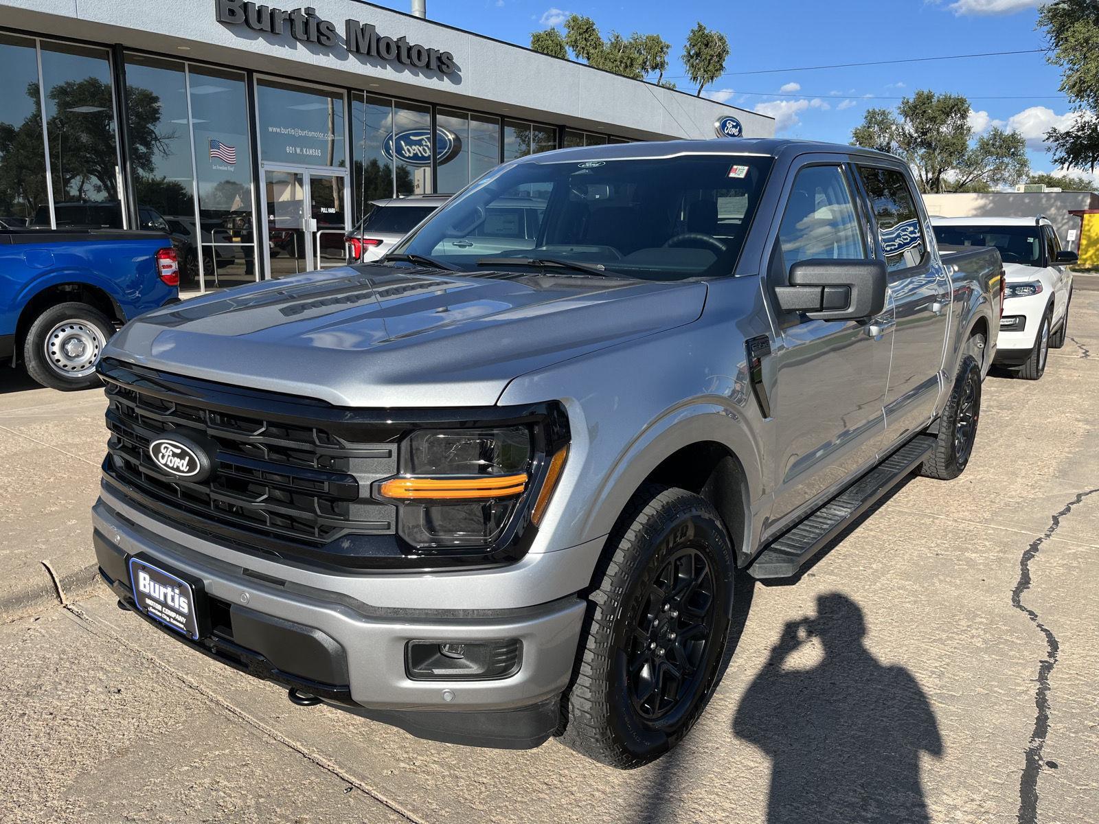 2025 Ford F-150 XLT photo 2