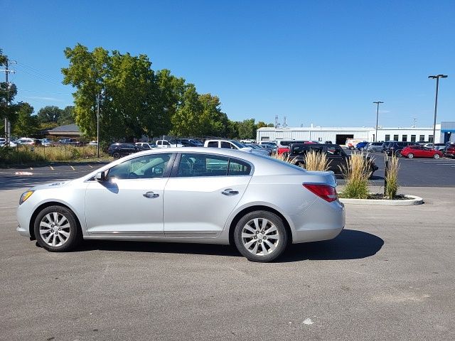 2015 Buick LaCrosse Base photo 6